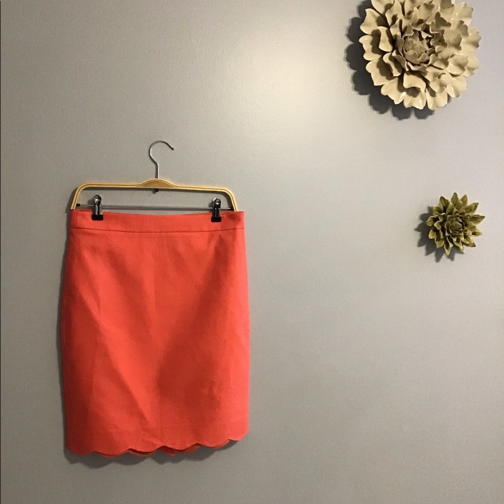 ⭐️NWT J. Crew Scalloped Pencil Skirt Sz 2 ⭐️